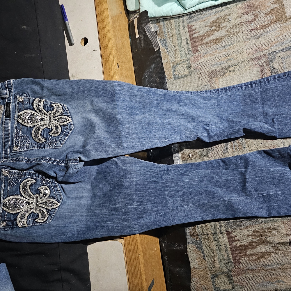 Women's Blue Jeans with Embellished Pockets